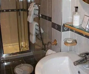 The Manor 5* Bradford